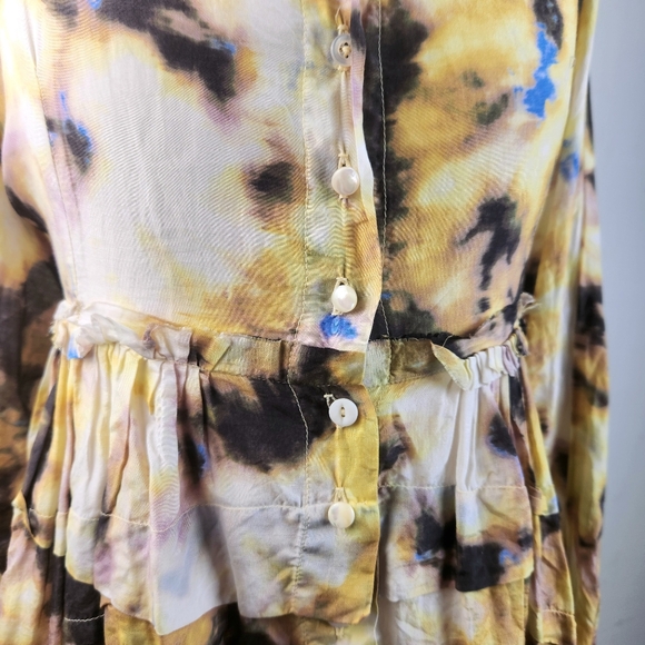 Krista Larson | Wearable Art | Button Up - Picture 14 of 16